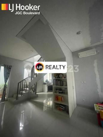 Rumah 120 Mtr Furnished di cluster Yarra JGC Cakung