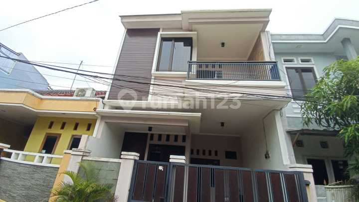 Rumah dekat Summarecon Bekasi, di Bintang Metropol, Perwira Bekasi Utara