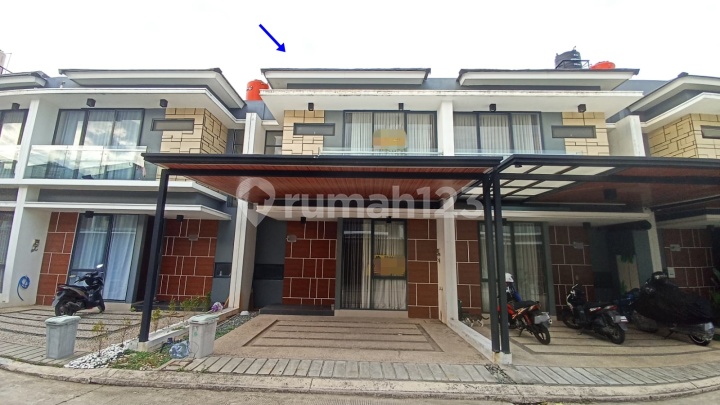 Comfortable House in Diamond Golden City Cluster, North Bekasi, Teluk Pucung