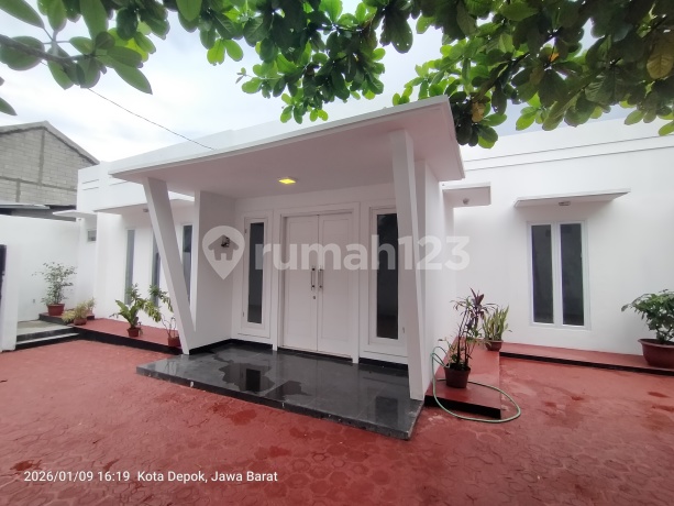 Rumah Asri di Villa Pertiwi Lahan 211M Baru Renov Dkt Tol Cisalak