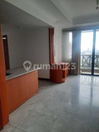 Best Deals ! Dijual Apartemen Simprug Indah Tipe 3 Kamar Tidur Kondisi Semi Furnished