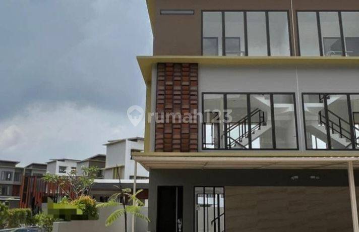 Dijual Murah Rumah Baru 3 Lantai Posisi Hook Icon Residence Dekat Anggrek Mas 2 Batam Centre