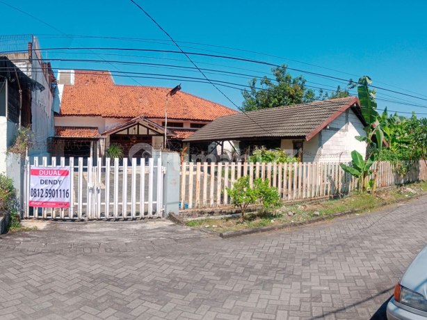 Rumah di Bhakti Husada Belakang Raya Dharmahusasa (code : DND)