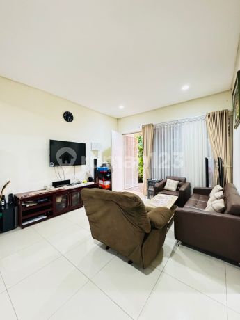 House in Green Lake City, America, 8x15, Renovated, Semi Furnished