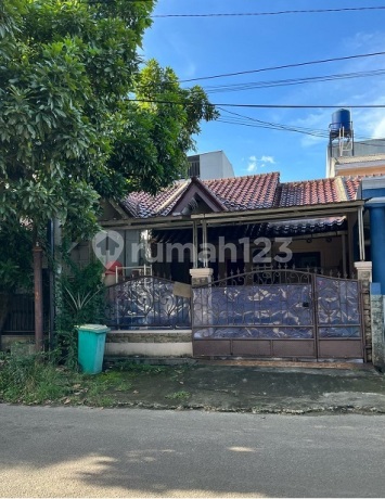 Dijual rumah di Taman Borobudur 1 perum 2 Karawaci Tangerang