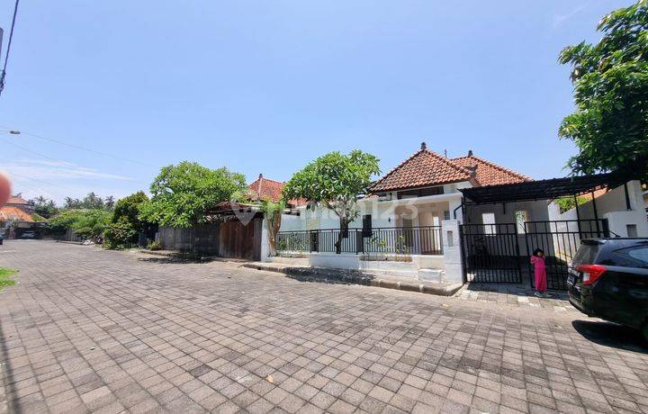 R08102 Dijual Rumah Semi Villa Berlokasi Perumahan Taman Nuansa Tjampuhan Pering Saba Gianyar