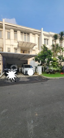 Rumah Mewah 3 Lantai di Cluster Amethyst Pondok Hijau Golf Summarecon Serpong Rumah Mewah 3 Lantai di Cluster Amethyst Pondok Hijau Golf Summarecon Serpong
