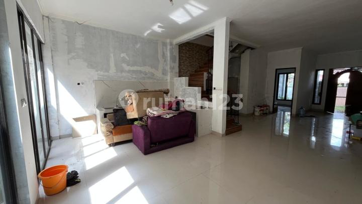 Swadaya Asri 5 Dekat Bintaro Jaya Rumah Tinggal Finishing Harga Nego Bagus