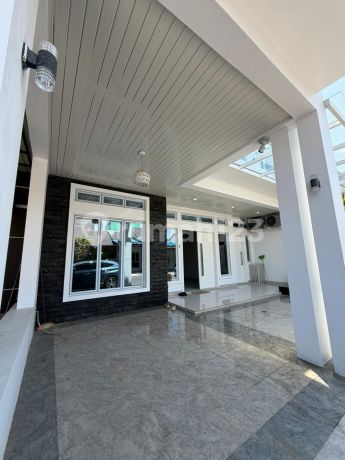 For Sale Luxury House in Beverly Green Ready to Occupy Batam For Sale Luxury House in Beverly Green Ready to Occupy Batam