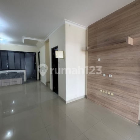 Dijual Cepat Rumah Siap Huni di Casa Jardin. Luas 6X15m Dijual Cepat Rumah Siap Huni di Casa Jardin. Luas 6X15m