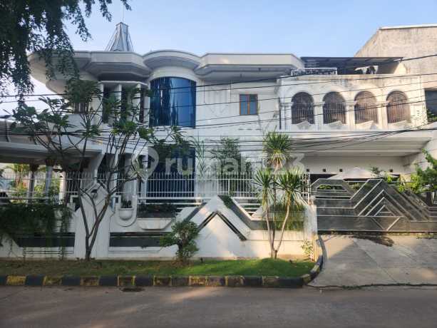 LUX HOUSE @ Sunter Bisma, Luas 650m, Huk, SWIMMING POOL