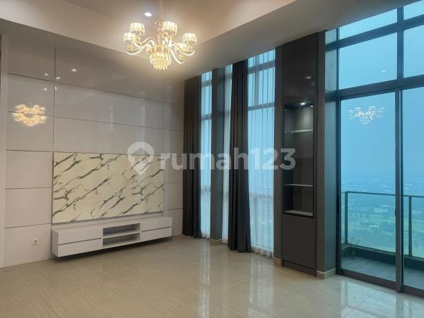 Disewakan Fairview House Apartment Penthouse High Ceiling