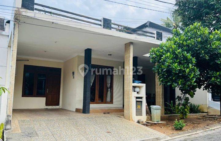 Dilelang, Rumah di Perumahan Mega Residence Banyumanik, Semarang