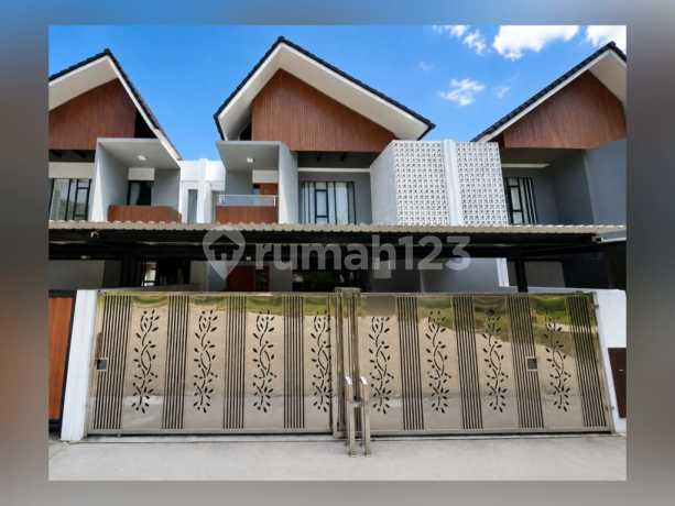 Rumah Modern Minimalis 2 LT di Perum Metland Menteng, Cakung Rumah Modern Minimalis 2 LT di Perum Metland Menteng, Cakung