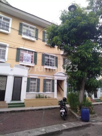 Dijual Dan Disewakan Townhouse Taman Hijau Karawaci , Tangerang Dijual Dan Disewakan Townhouse Taman Hijau Karawaci , Tangerang