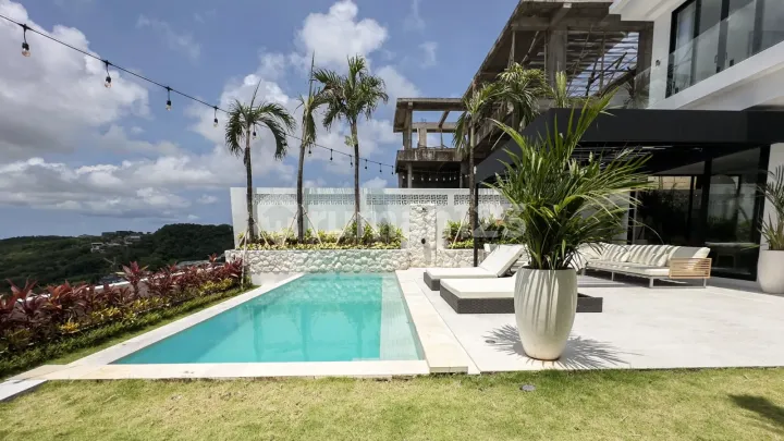 3 bd · 275 m² · leasehold 38 yrs, Uluwatu