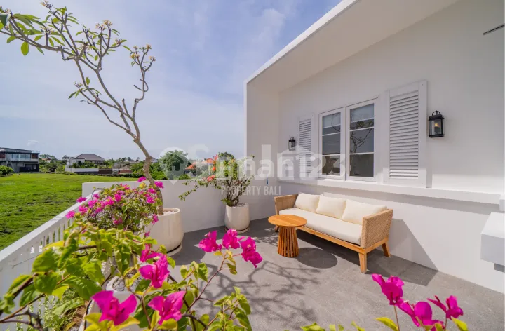 3 bd · 230 m² · leasehold 30 yrs, Umalas