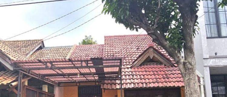 Rumah di Jual Cepat di Kemang Pratama Bekasi 1
