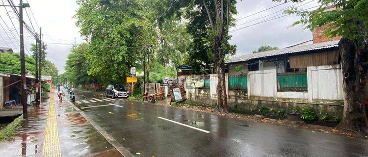 Di Jual Rumah Cocok untuk Usaha di Duren Sawit Jakarta Timur  1