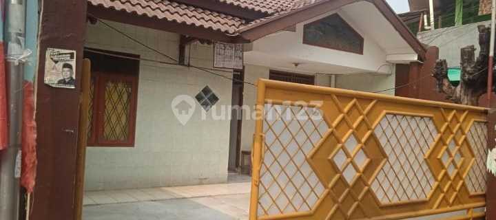 Ready-to-Occupy Boarding House in Kemakmuran Marga Jaya, South Bekasi 1