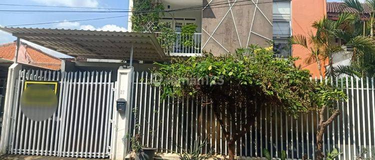 Dijual Rumah Siap Huni 2 Lantai Dalam Perumahan Duren Keamanan 24 Jam Akses Jalan Depan Rumah Lebar Lokasi Dekat Rumah Sakit Duren Sawit Dekat Jalan Kolonel Sugionon Dan Pahlawan Revolusi di Duren Sawit Jakarta Timur  1