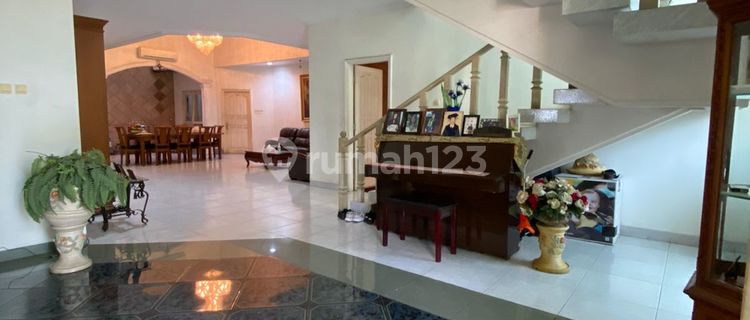 For Sale Ready-to-Occupy House on Jl Panglima Polim V South Jakarta, Land Area 465m, Corner, SHM Certificate 1