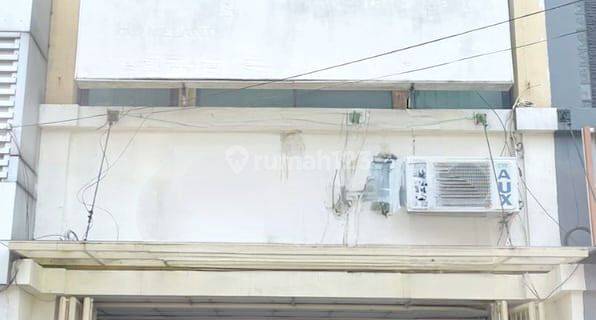 Dijual Cepat Ruko 3 lantai Lokasi Strategis di Citra garden 1