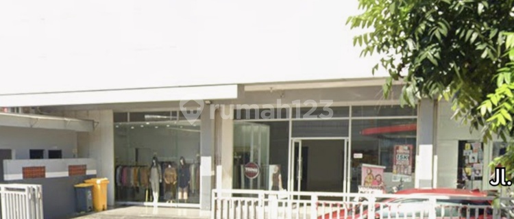 Cool ready-to-use shophouse on Jl. Pamenang, Kediri, Katang area 1