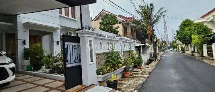 Dijual Rumah Mewah Minimalis Full Furnis Terawat Bersij Dan Siap Huni Dalam Komplek Keamanan Komplek 24 Jam Lokasi Dekat Stasiun Klender Duren Sawit Jakarta Timur 1