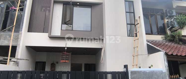 Rumah Mewah Siap Huni Lokasi Stratgis Dekat Arion Mal dan LRT Tol Dalam Kota di Rawamangun Pulo Gadung Jakarta Timur 1