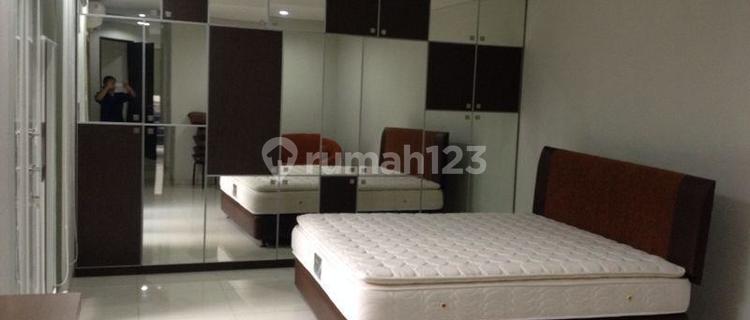 Rumah Cantik Rooftop  Komplek Elite Puri Cinere. Walking Distance to Bellevue Mall. Dekat ke MRT Fatmawati, Dekat Mall, Living Plaza di Cinere Depok 1