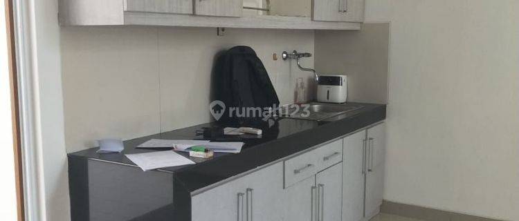 Disewakan Rumah 3 Kamar Besar Semifurnish Green Lake City 1