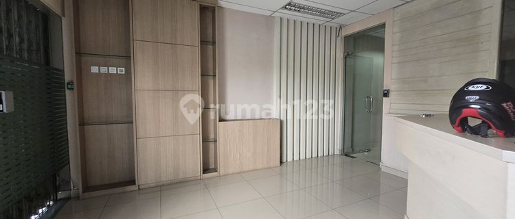 For Rent: Shop House with Complete Office Furnishings in Kebun Jeruk 1