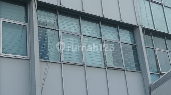 Ready-to-Use Office Furnished Intercon Kebun Jeruk Shophouse 1