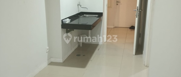 Apartemen Metro Parkresidence Studio Unfurnish di Jakbar 1