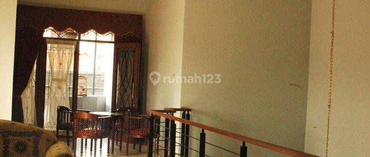 DIJUAL RUMAH SIAP HUNI DI SENAYAN SAMPING SENAYAN CITY 1