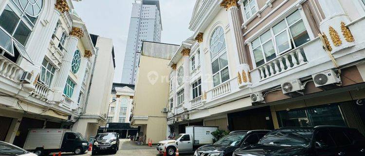 Dijual Cepat Rukan Crown Palace di Tebet Jakarta Selatan 1