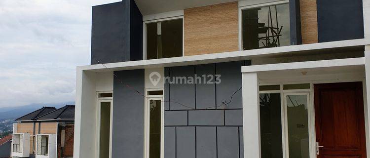 Rumah baru SHM dekat wisata taman bunga jatimpark batu 1