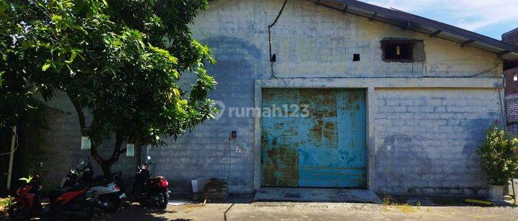 Gudang di Kyai Tambak Deres, Surabaya Dekat Raya Kenjeran 1