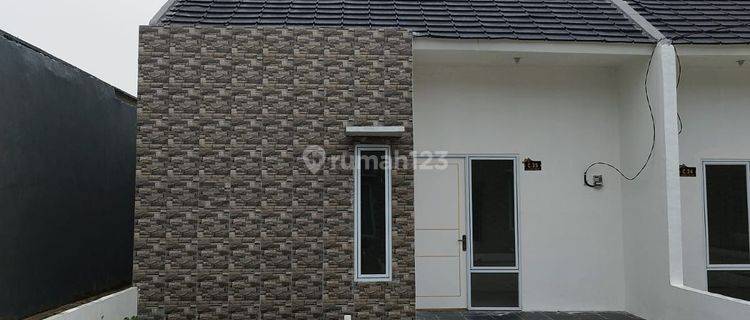 Take over rumah strategis dekat Jakarta luas tanah 91 1