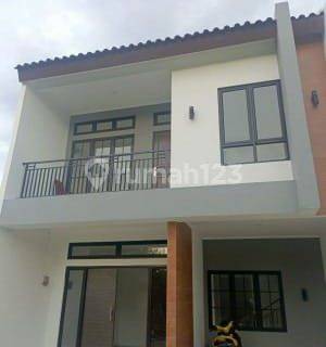 Prop2512 Dijual Rumah 2 Lantai Di Jatimakmur Pondok Gede Bekasi 1