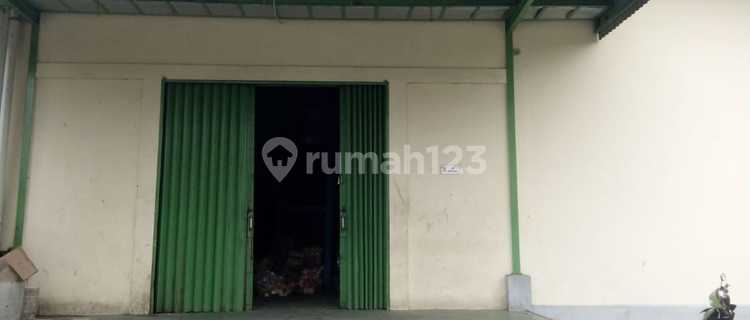 Gudang mandiri bagus ada kantor container di Harapan Baru Bekasi 1