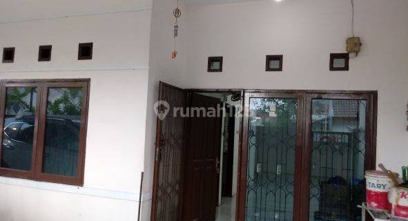 Jual Cepat Harga Murah Rumah Hook di Harapan Indah Bekasi 1