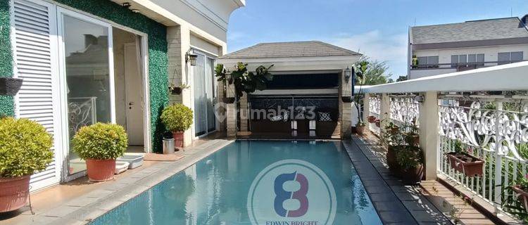 Rumah di Bintaro Sektor 9 2 Lokasi Strategis Ada Swimming Pool 1