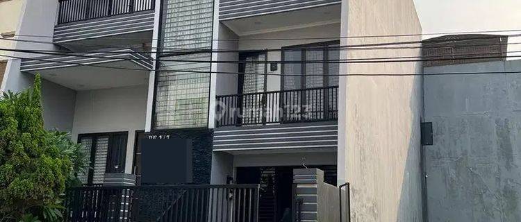 Rumah Bagus 3Lantai hadap Timur di Citra 2 Ext - jakarta barat  1