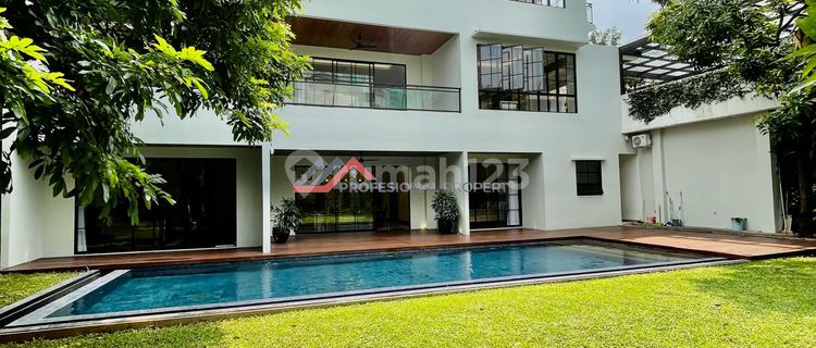 Rumah American Classic Fully Furnished Mewah di Kebayoran Baru 1