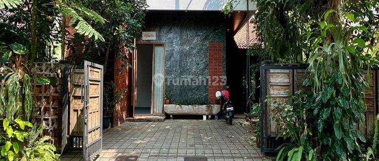 Rumah Industrial Design Dalam Komplek Di Jakagarsa 1