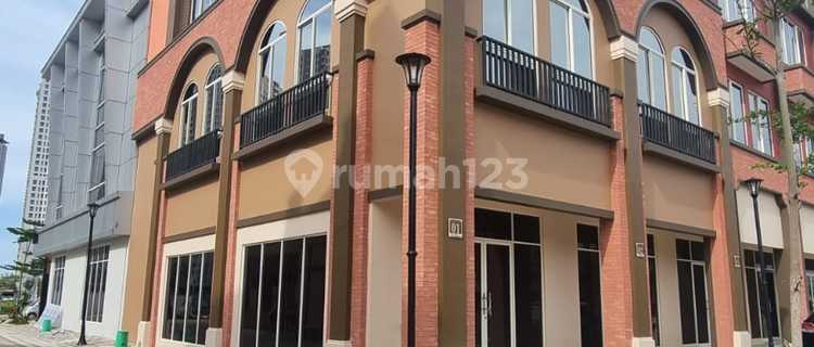 La Viera Shop House in PIK 2 Ready for Business Use 1