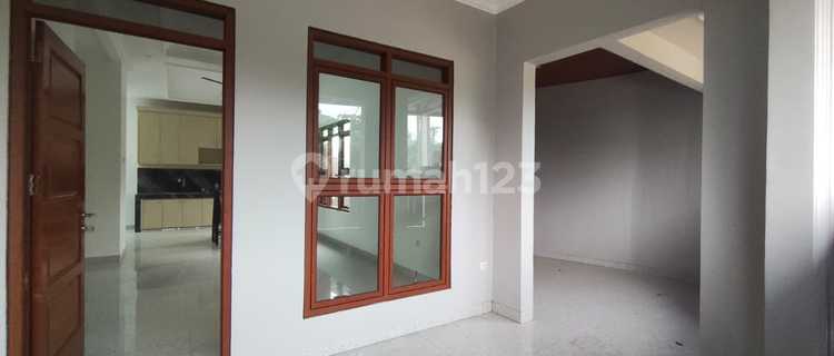 Rumah Disewa Tahunan di Cilodong Siap Huni 1