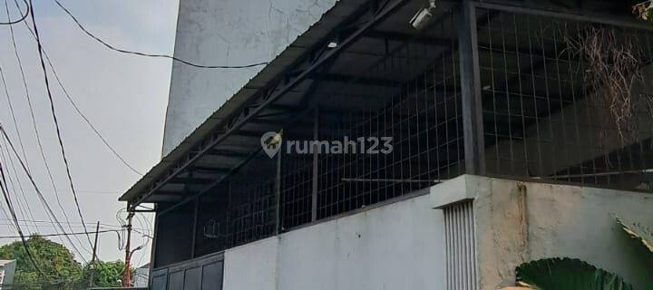 Dijual Ruang Usaha Bangunan 3 Lantai di Cinere Depok Terletak di Lokasi Strategis Jalan Raya Area Komersil 1